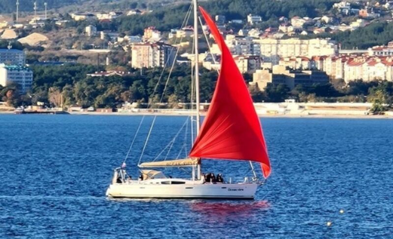 Oceanis Yacht for charter in Tivat