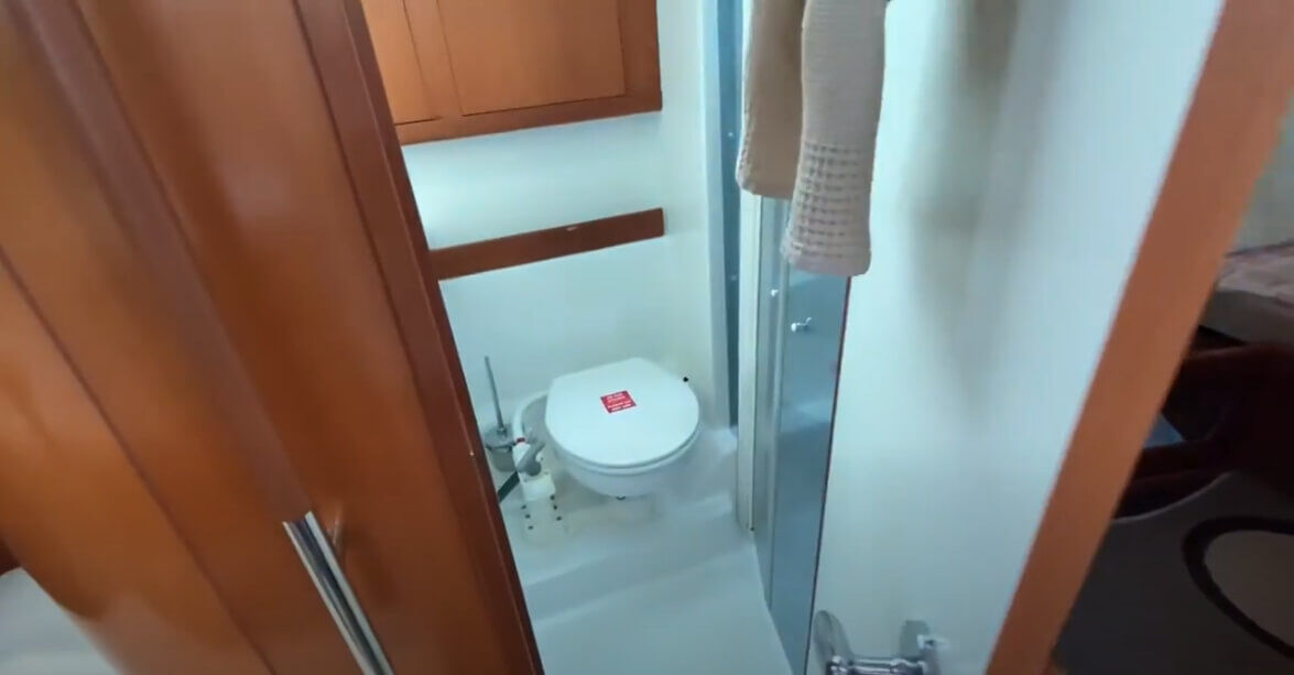 Oceanis Yacht in Tivat, photo 7