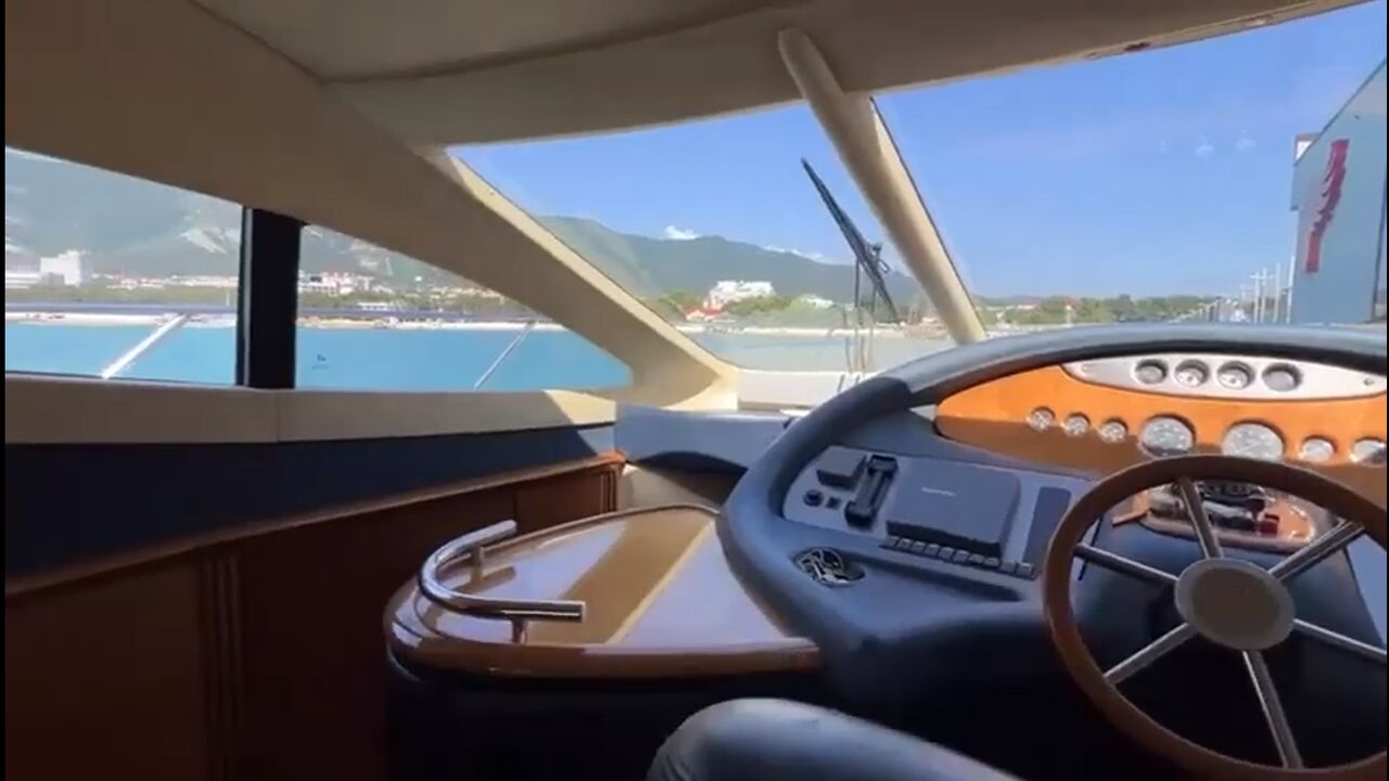 Cobra Yacht in Tivat, photo 6